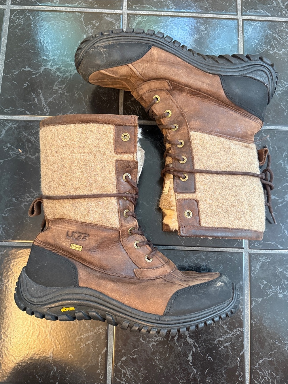 UGG women's Brown and Cream shearling Lace-Up Winter Boots size 11 vibram